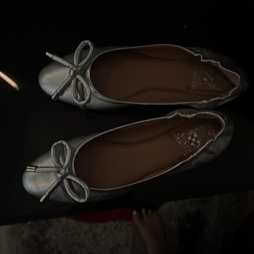 Vince Camuto Ballet Flats - Size 8